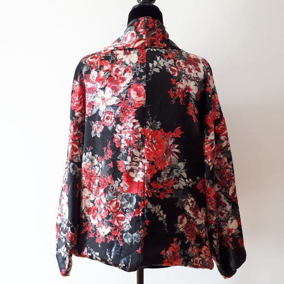 Forever21 Floral Kimono Shawl - Picture 2 of 4
